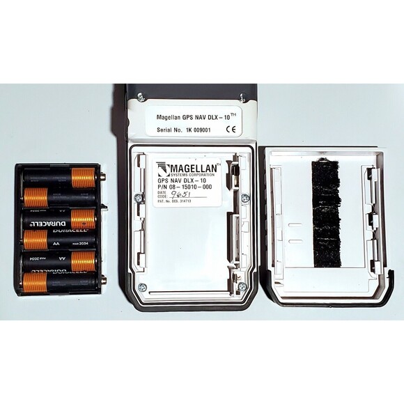 Magellan NAV DLX-10 Handheld GPS Satellite Navigator w/ Box VTG Tested Working - Picture 16 of 16